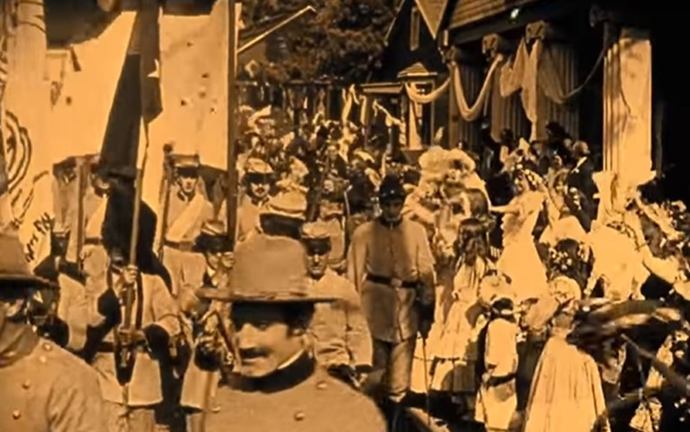 Rasisistički film je 1915. podijelio Ameriku. Gledali su ga i u Bijeloj kući