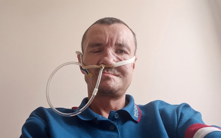Rus preživio napad medvjedice. "Slomila mi je ruku na 10 mjesta, otkinula čeljust"
