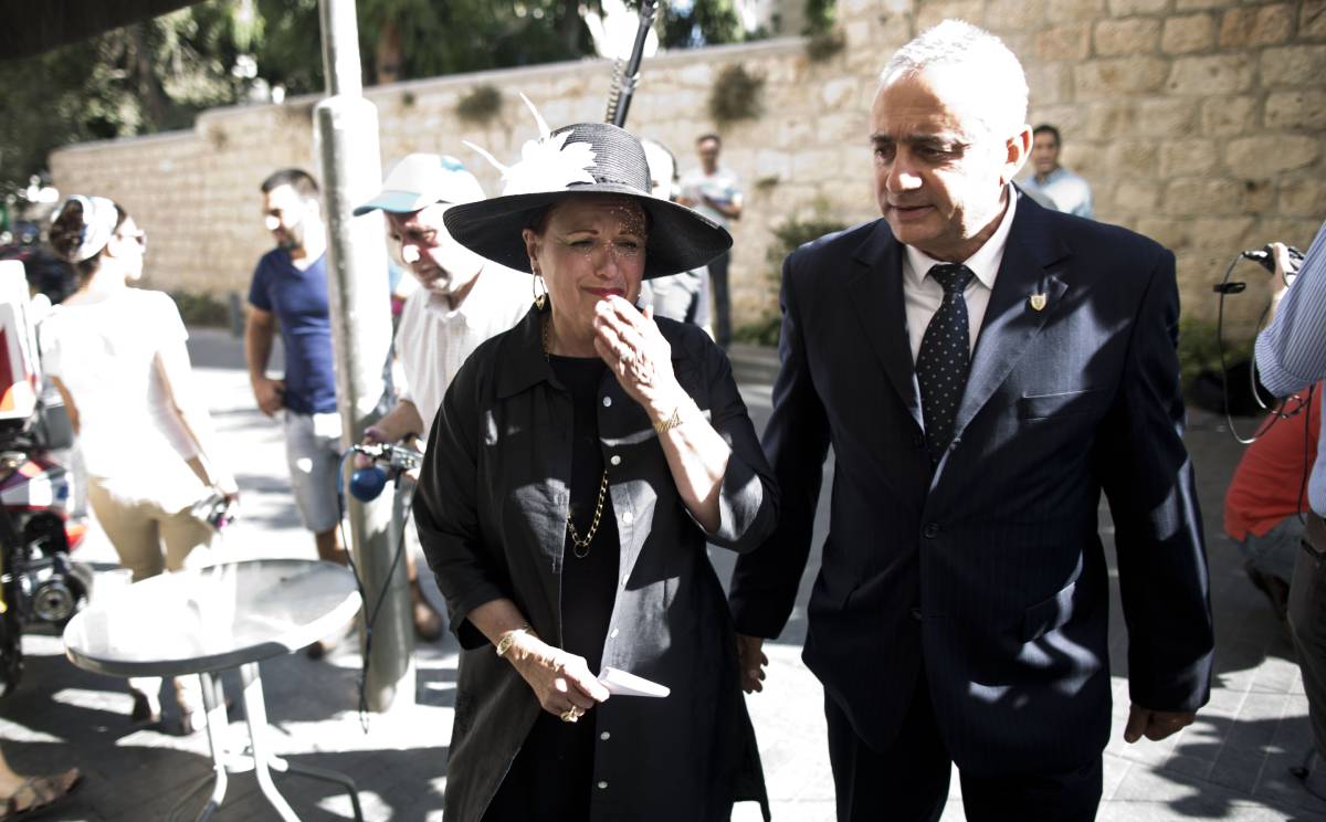 Izraelski špijun osuđen u SAD-u jutros sletio u Izrael i poljubio tlo pod nogama