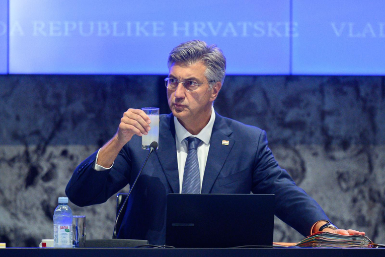 U Gospiću je 37.000 tona ilegalnog otpada. Plenković: Pripremamo model uklanjanja