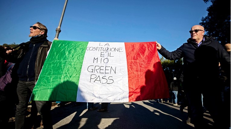 Italija od veljače ublažava mjere za sve putnike iz EU