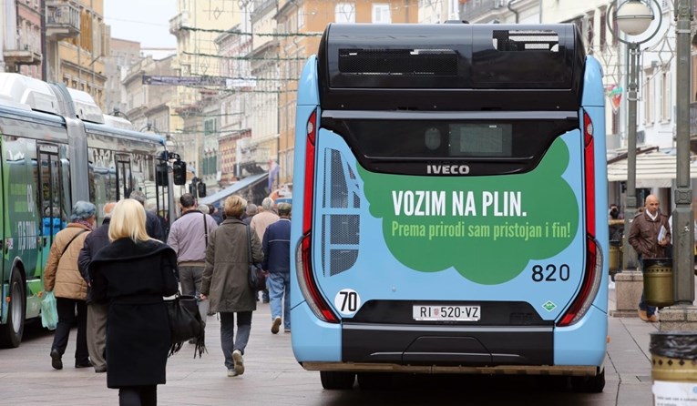 Greenpeace: Gradonačelnici Zagreba i Rijeke promoviraju štetni fosilni plin