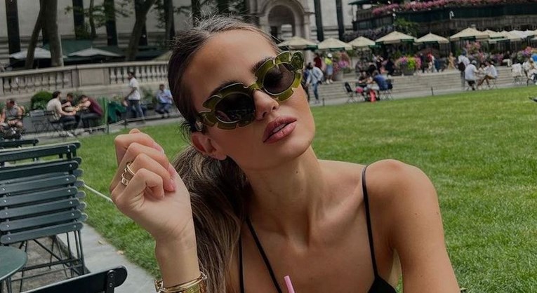 Adriana Ćaleta-Car objavila fotku iz New Yorka, pratitelj upitao: Što ti je s rukom?