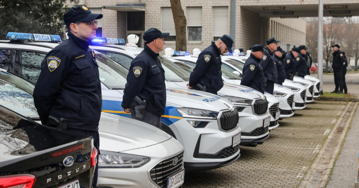 FOTO Granična policija dobila 467 novih vozila
