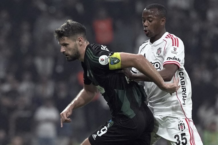 Turci napali Petkovića: Samo priča, ništa ne radi