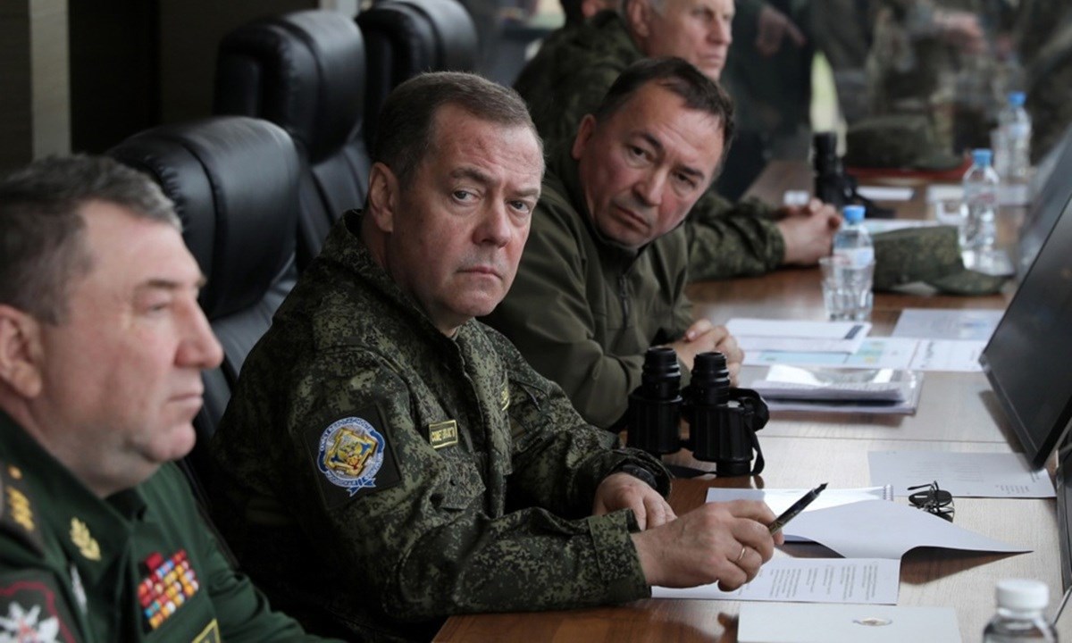 Medvedev: Rusija ne želi globalni sukob, nismo ludi