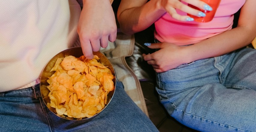 3 namirnice s visokim udjelom masti koje loše utječu na probavu, prema dijetetičarima