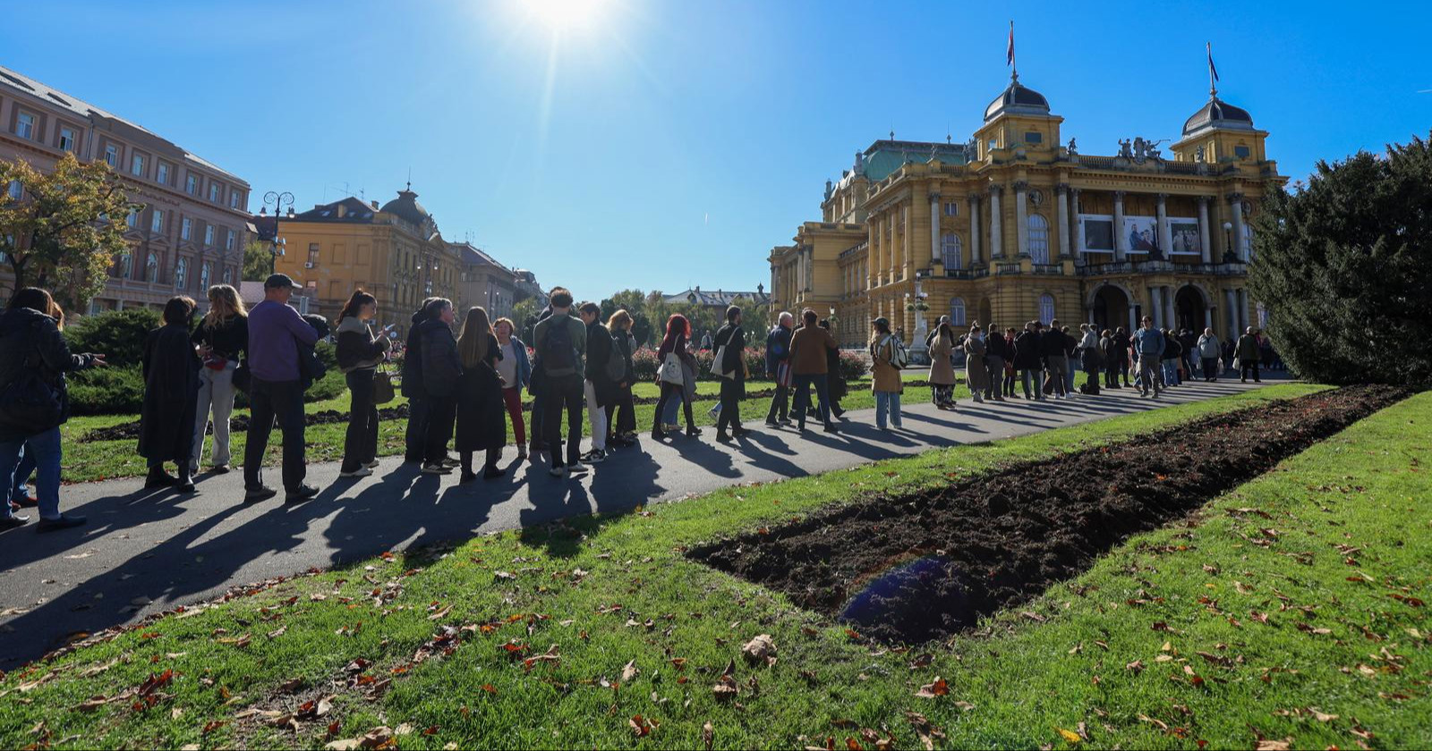 Uskoro će se opet čekati u redu ispred HNK: Počinje prodaja ulaznica za "Orašara"