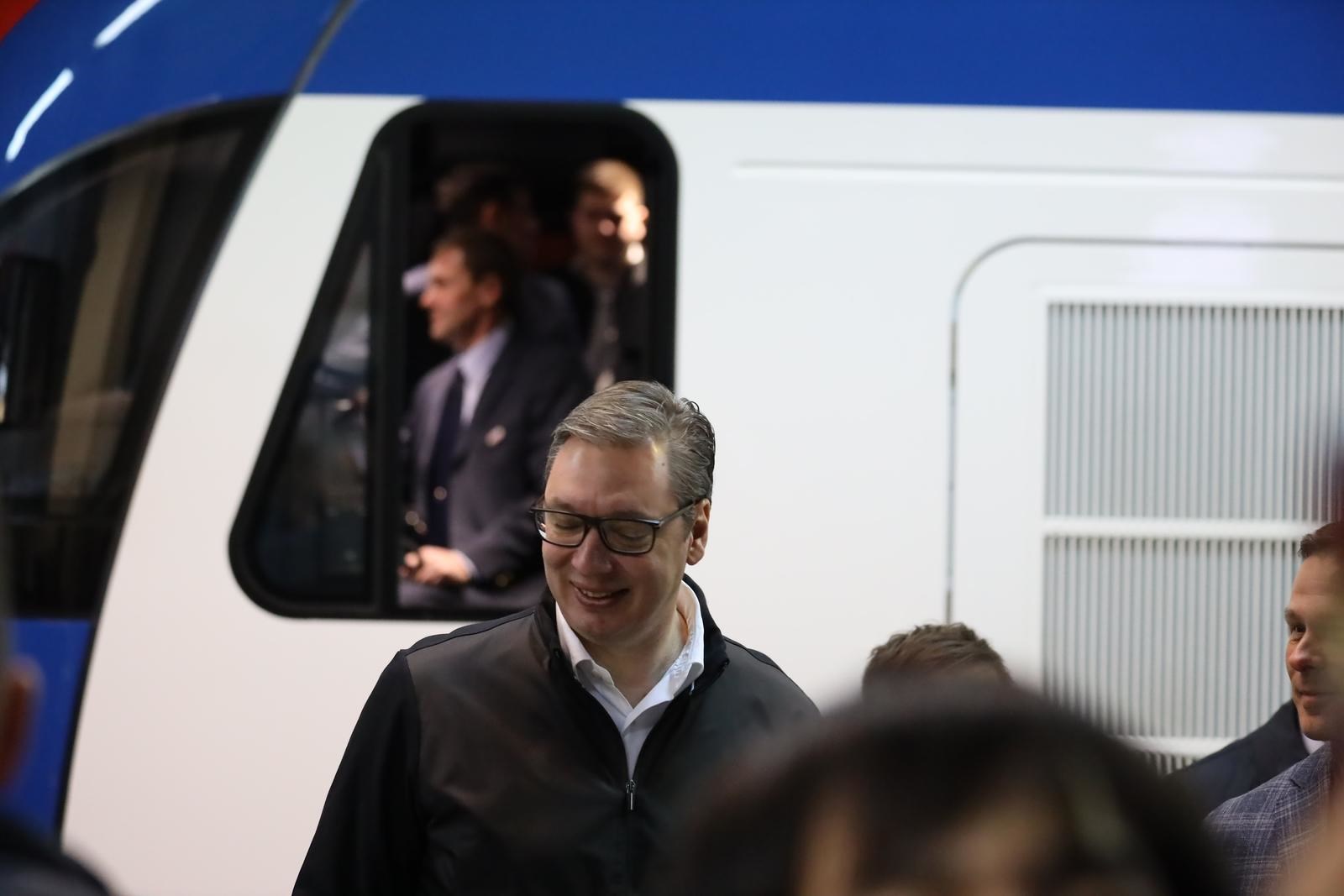 Srbijavoz: Prekinut je sav željeznički prijevoz u Srbiji, to je zbog prijetnje bombama