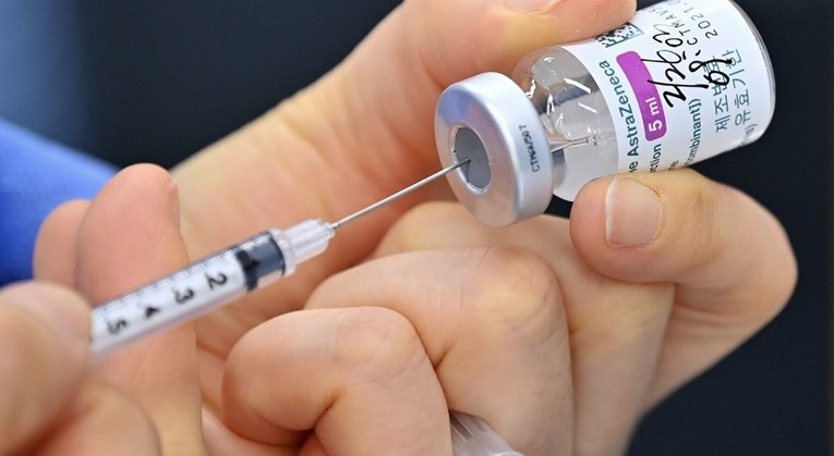 Švedska odobrila AstraZenecino cjepivo za starije od 65 godina