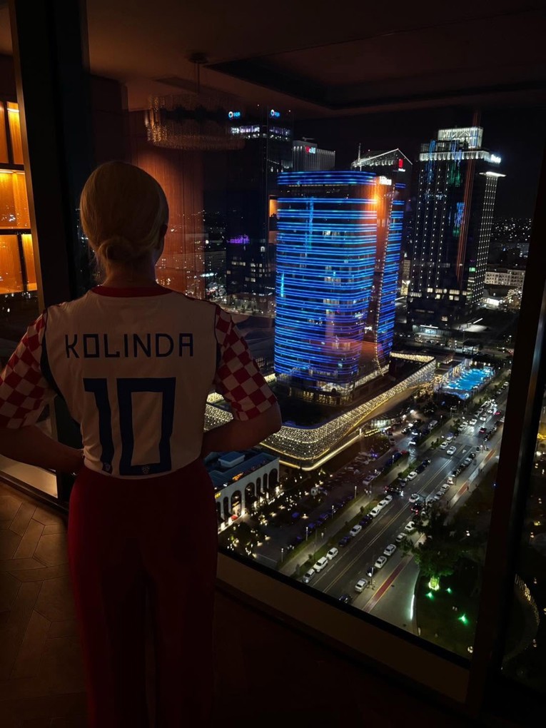 Kolinda se javila iz Uzbekistana: "Večeras moje srce putuje u Dallas"