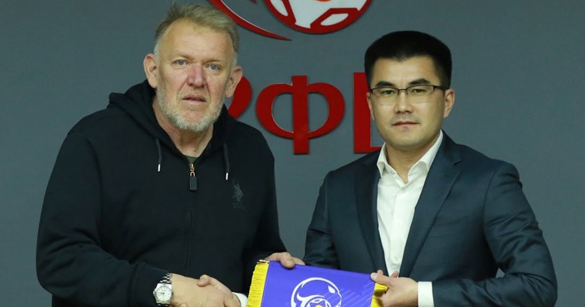 Prosinečki bio na sastanku u Aziji. Preuzima 104. reprezentaciju svijeta?