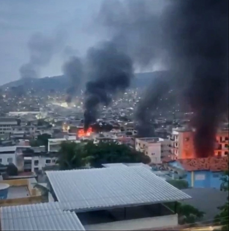 VIDEO 64 mrtvih u sukobu s narko-kartelom u Riju. Banda napala policiju dronovima
