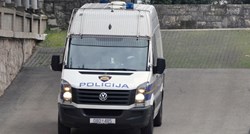 Uhvaćen 18-godišnjak koji je bacio molotovljev koktel na gradsku upravu Pule