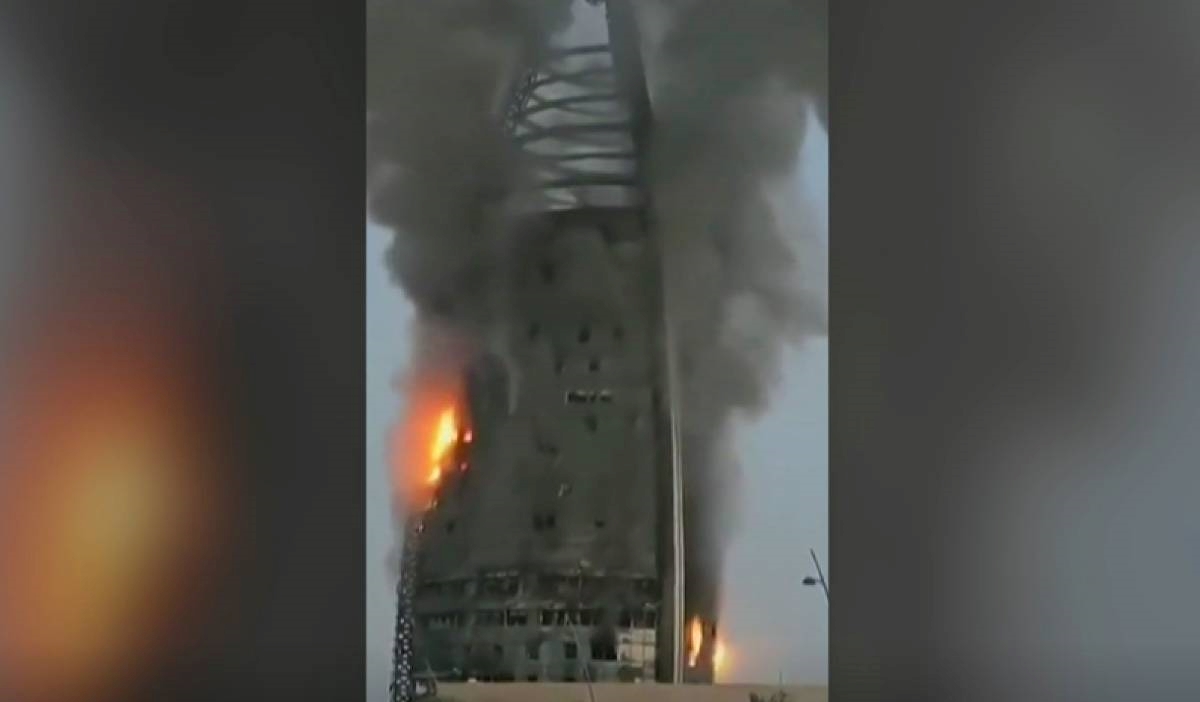 VIDEO Gori poznati neboder u Sudanu
