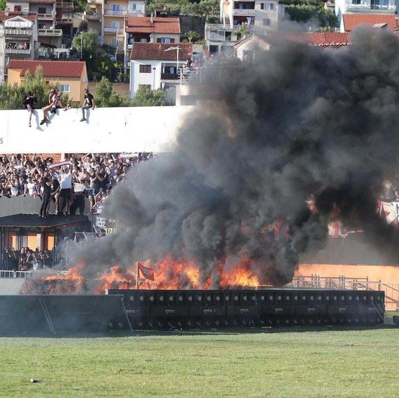 Hajduk kažnjen s 54 tisuće eura zbog divljanja navijača u Šibeniku