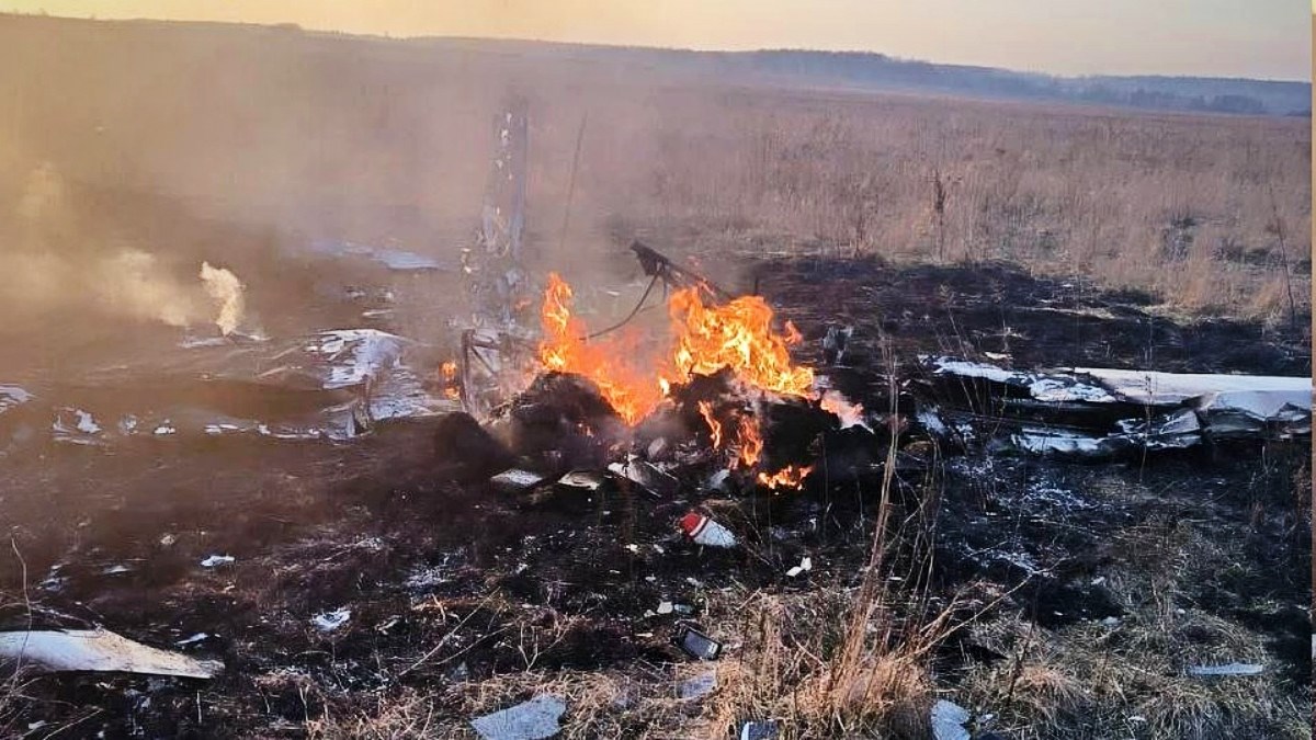 Srušio se mali avion kod Moskve, poginuli pilot i instruktor