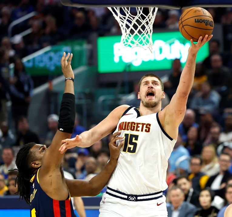 Jokić odigrao najbolju utakmicu sezone protiv Šarićeve momčadi