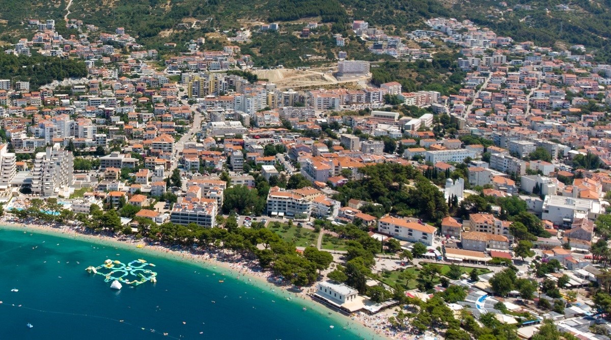 Preizgrađena Makarska uvodi drastične mjere protiv širenja apartmana