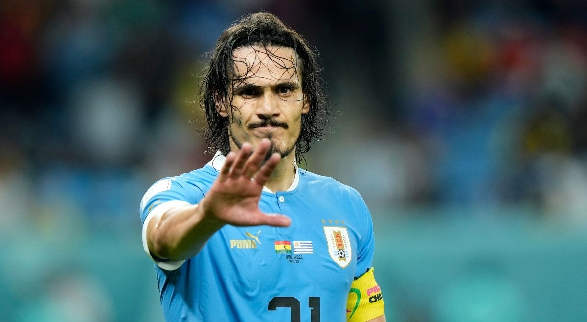 Cavani: Ako me kazne jer sam udario VAR, sudac koji nas je izbacio treba u zatvor