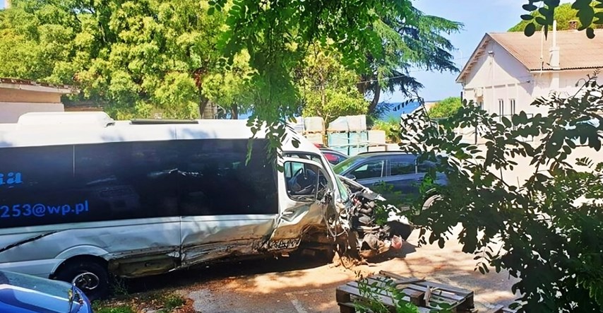 Detalji sudara minibusa i auta u Istri. Ozlijeđeno 12 Poljaka, među njima i djeca