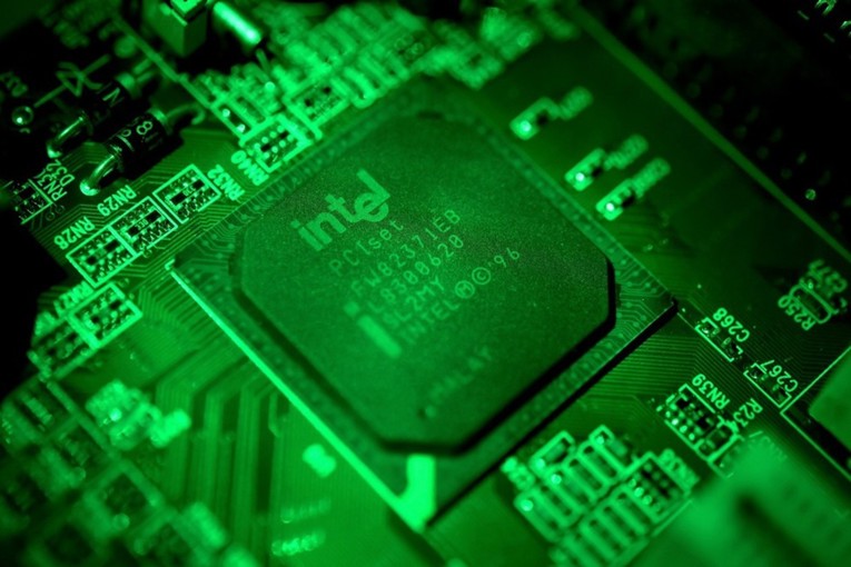 Intel postigao dogovor s Appleom o proizvodnji čipova