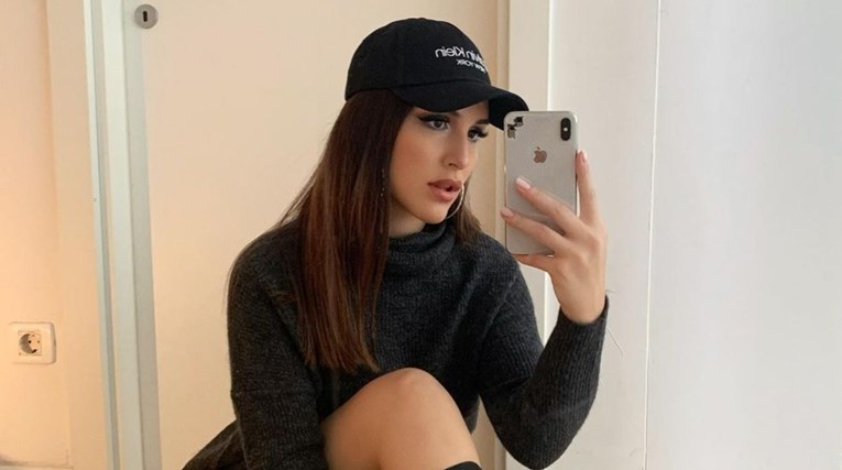 Lana Jurčević objavila fotku svoje mame sa Seanom Conneryjem nastalu prije 25 godina