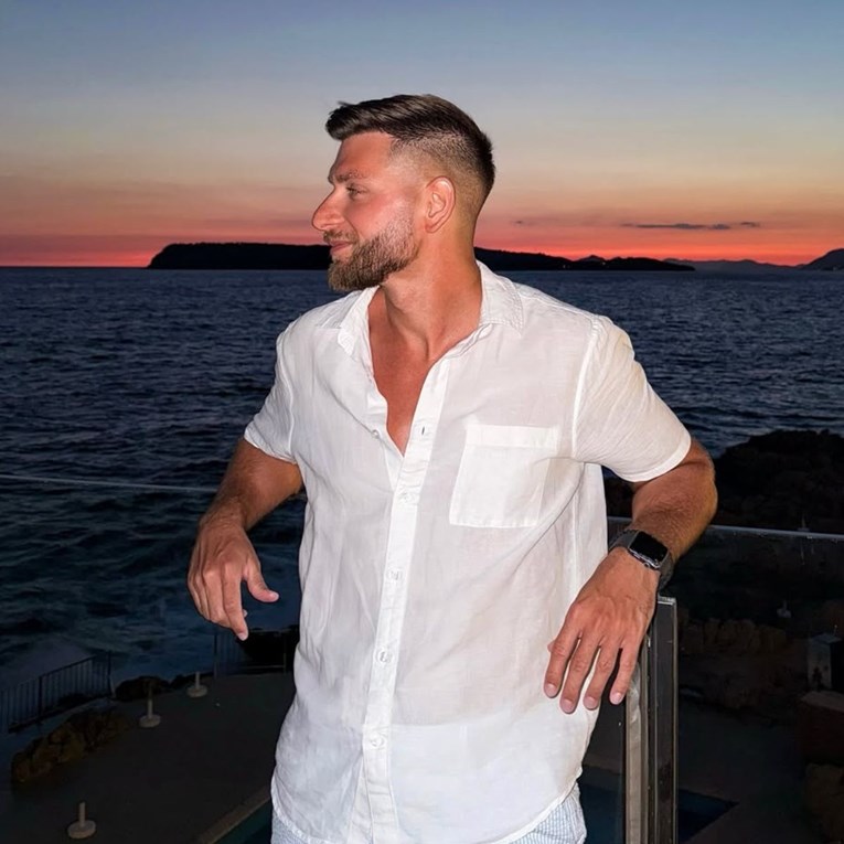 Srpski tiktoker usporedio ljetovanje u Hrvatskoj i Crnoj Gori. Istaknuo jednu razliku