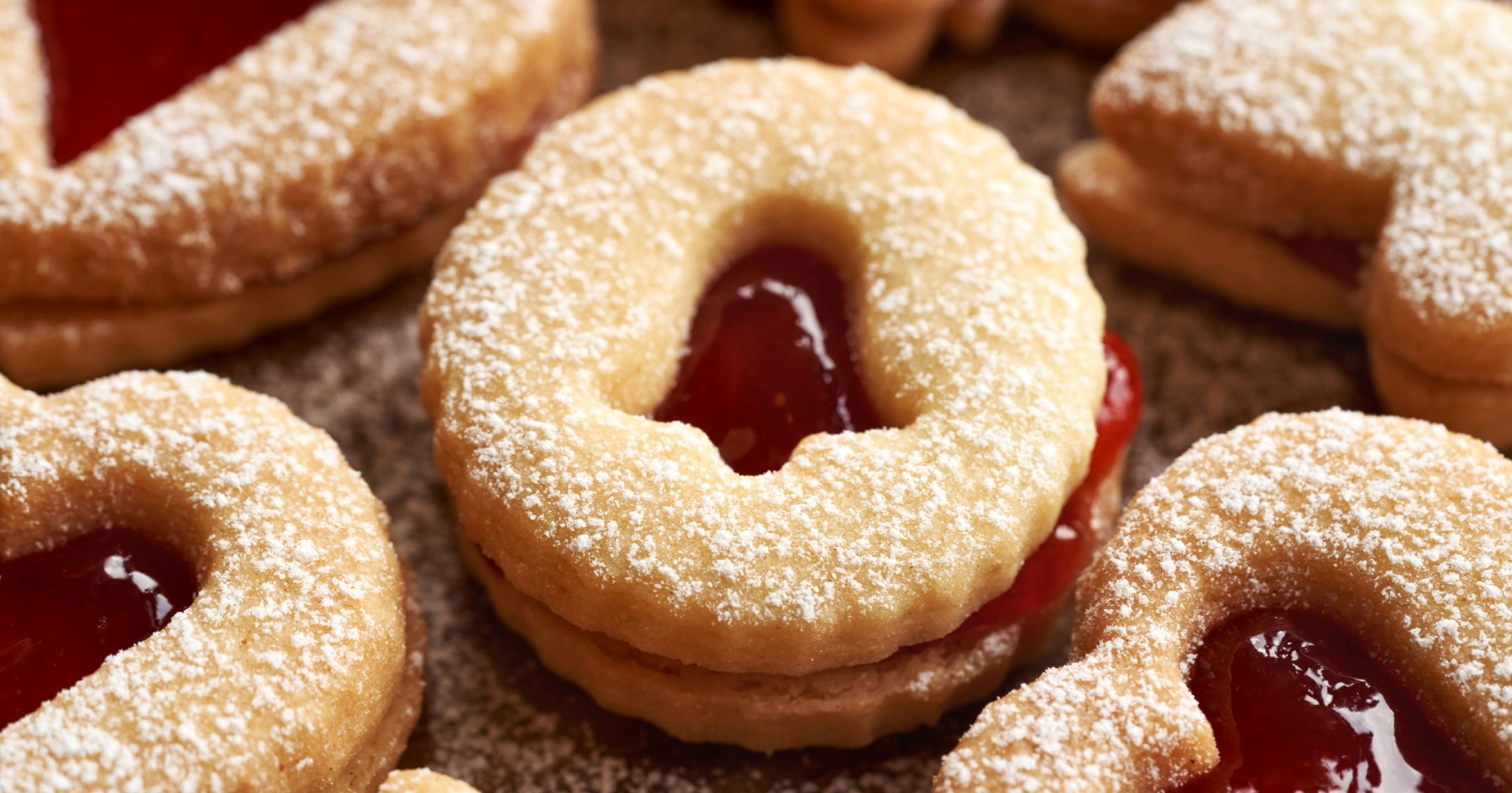 Nema Božića bez linzera, već sad si spremite ovaj provjereni recept