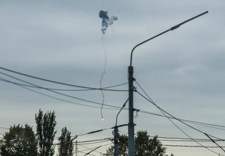 Ukrajinci deaktivirali Muskov Starlink s ruskih dronova