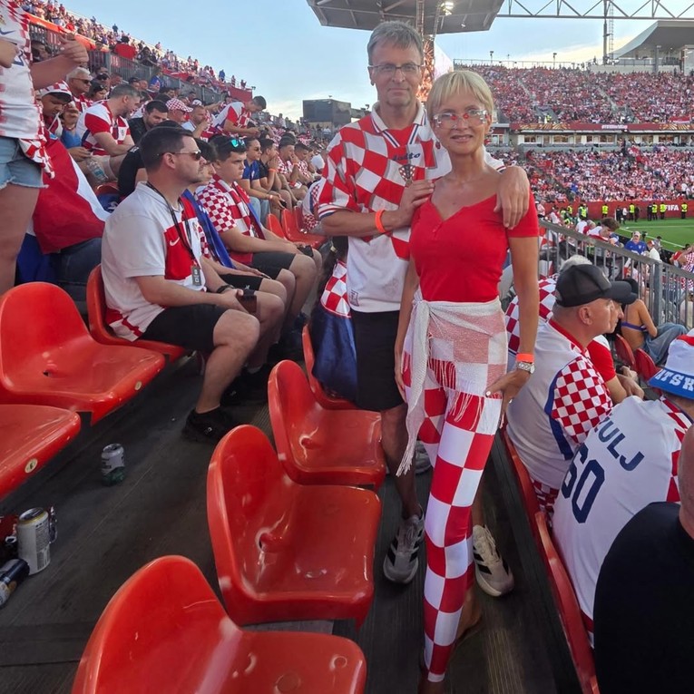 Saša Kopljar sa suprugom pratio utakmicu u Torontu, podijelio fotografiju s tribina
