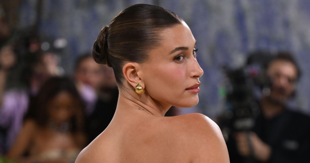 Hailey Bieber uvijek ima besprijekorne punđe, sad se zna kako ih postiže