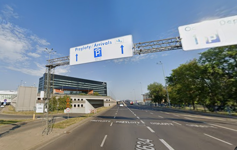 Evakuiran aerodrom u Varšavi. Pirotehničari pregledali napuštenu prtljagu