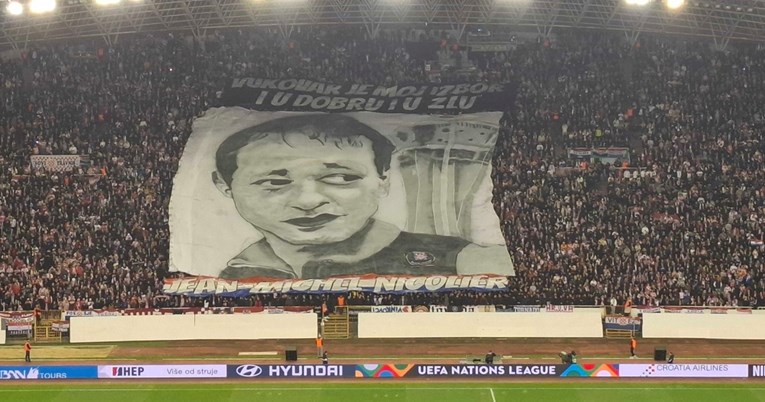 Navijači Hrvatske istaknuli transparent na kojem je Jean-Michel Nicolier