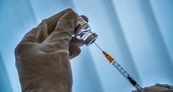 Zubarica iz Njemačke tvrdi da je oglušila zbog cjepiva protiv korone. Sud odbio tužbu
