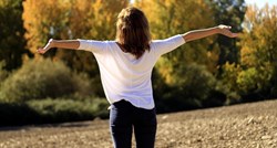 Evo kako poboljšati držanje i ublažiti bolove disanjem