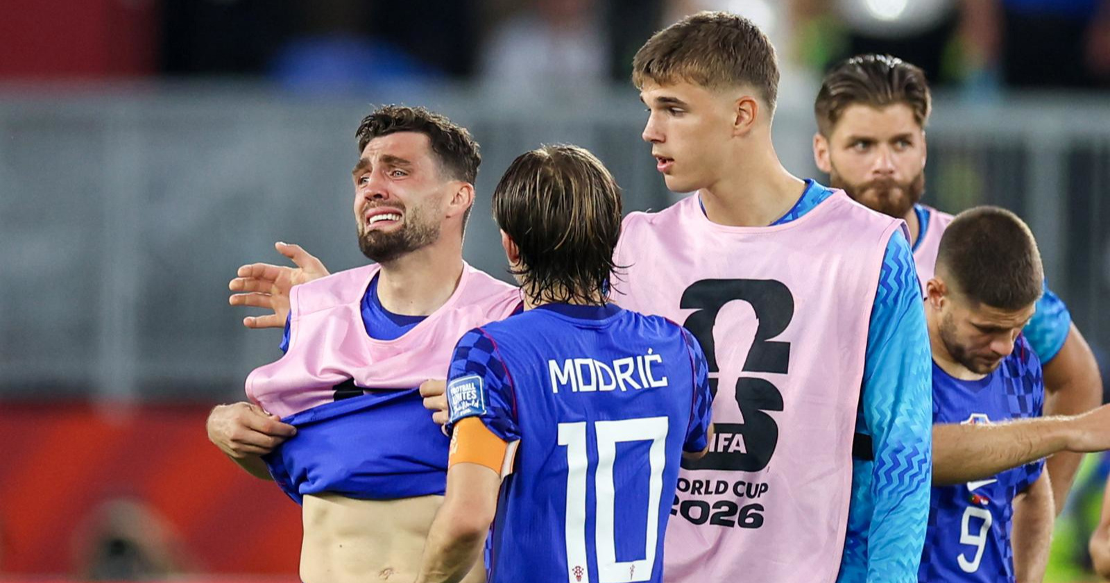 Sad možemo psovati mamu i VAR-u