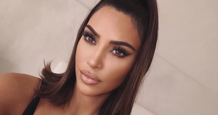 Kim Kardashian oduševila fanove novom bojom kose