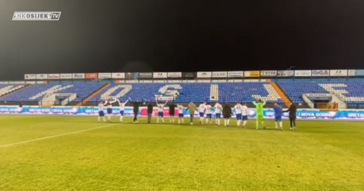 Bjelica nakon nove pobjede odveo igrače Osijeka pred praznu istočnu tribinu