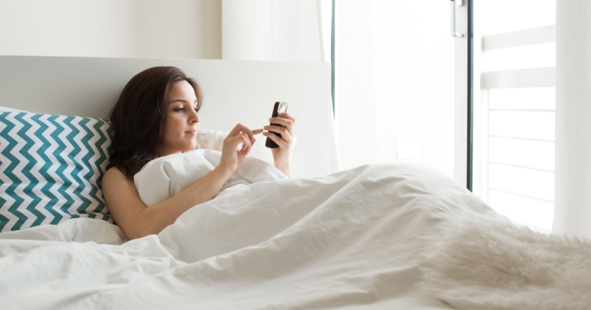 Pet razloga zbog kojih je loše primiti mobitel u ruke čim se probudimo