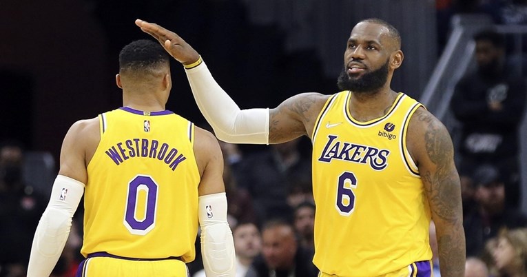 Problemi u Lakersima, dvije najveće zvijezde ne razgovaraju međusobno