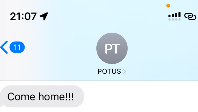 Američka novinarka iz Pakistana objavila Trumpovu poruku: "Vrati se kući!!!"