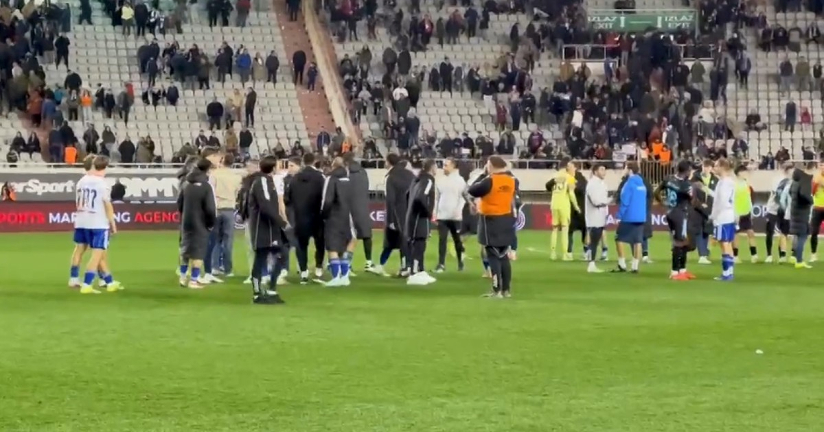 Pogledajte kako su navijači Hajduka pozdravili igrače nakon pobjede nad Rijekom