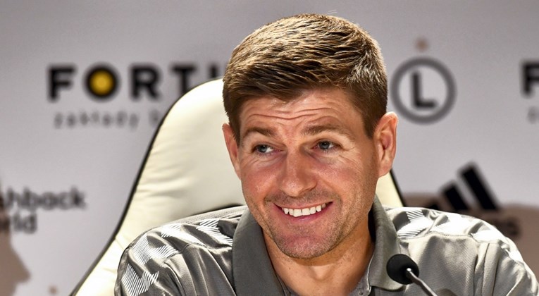 Goal: Steven Gerrard bi već sljedećeg tjedna mogao preuzeti klub iz Premiershipa