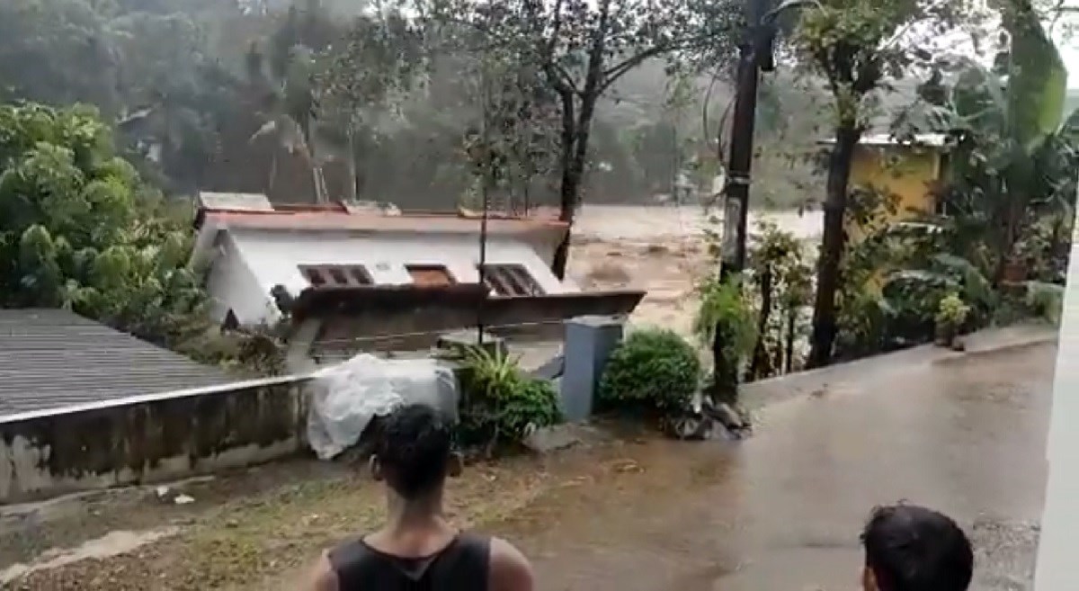 VIDEO U poplavama na jugu Indije poginulo 35 ljudi