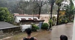 VIDEO U poplavama na jugu Indije poginulo 35 ljudi