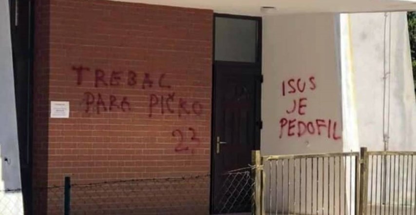 Na crkvi u Bihaću napisali "Isus je pedofil"