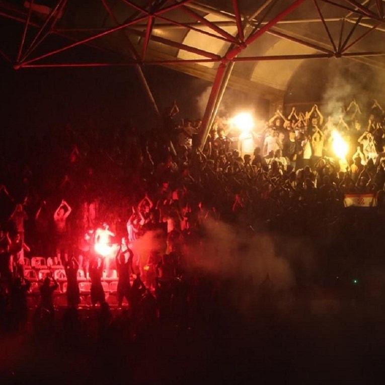 Srpski mediji: Ustaški pir na Poljudu. Nacizam živi u Splitu