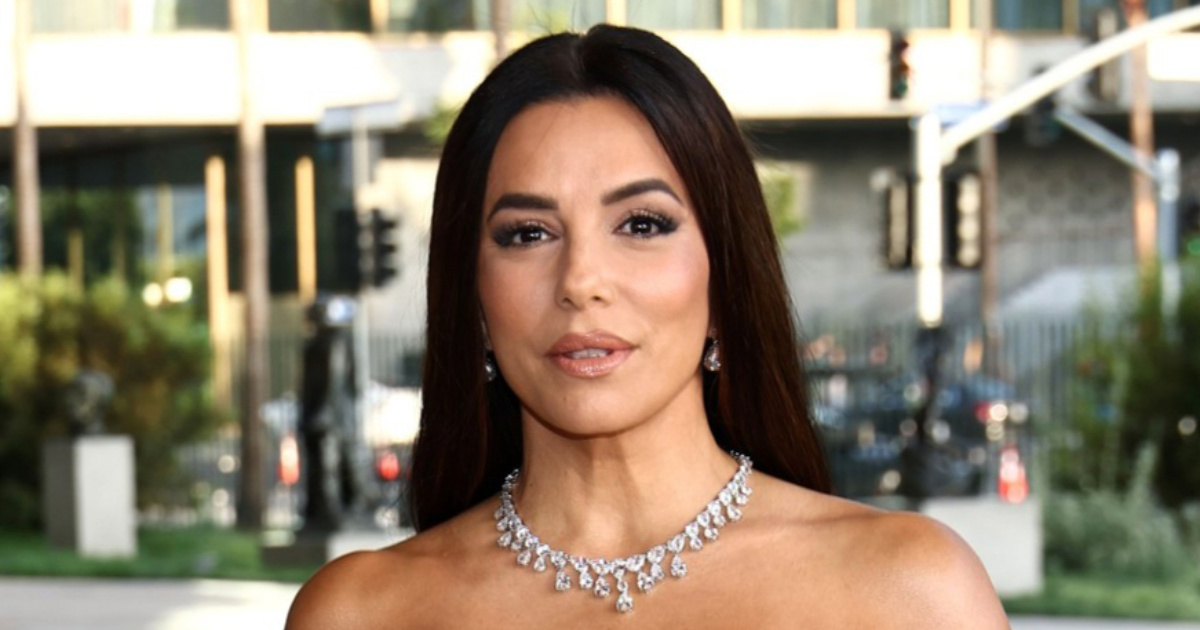 Eva Longoria zablistala u svjetlucavoj haljini bez naramenica