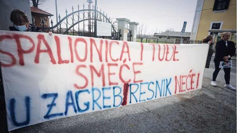 HDZ-ov Filipović obišao Resnik, tamo ga dočekali prosvjednici: "Neće pobijediti"